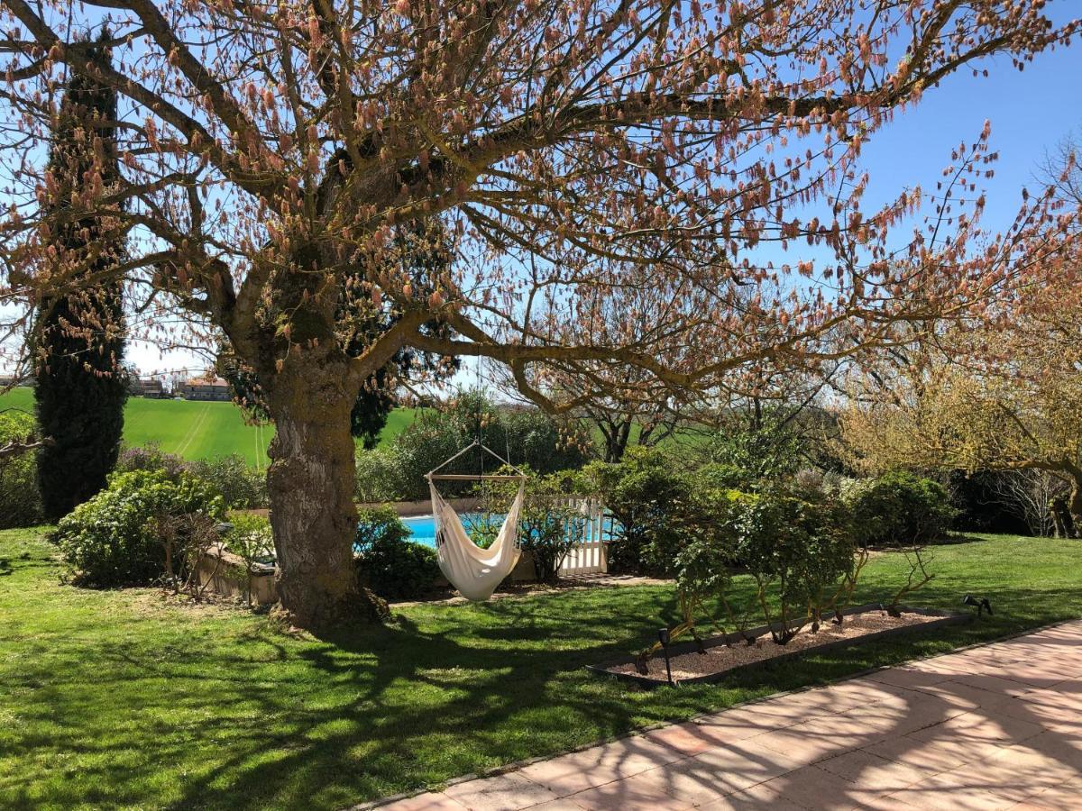 La Tarabelloise Bed & Breakfast Tarabel